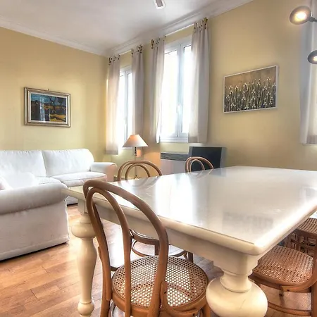 Апартаменты Large 2 Bedrooms - 1 Min From The Palais -apt N° 5m50 Канны
